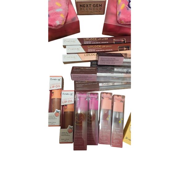 Reseller Bundle The Creme Shop Random Assorted 25 piece - Picture 3 of 5